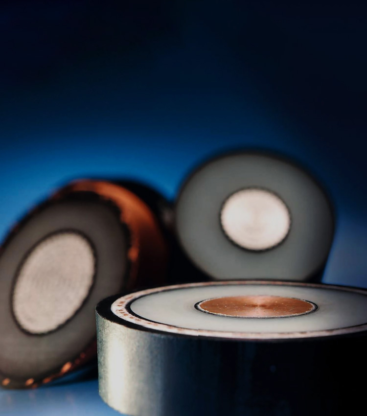 提供安全標準優(yōu)良的電力產(chǎn)品